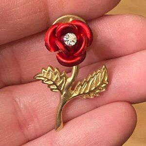 VTG Red Rose Satin Gold Tone Metal w Clear Rhinestone Lapel Scatter Pin Brooch